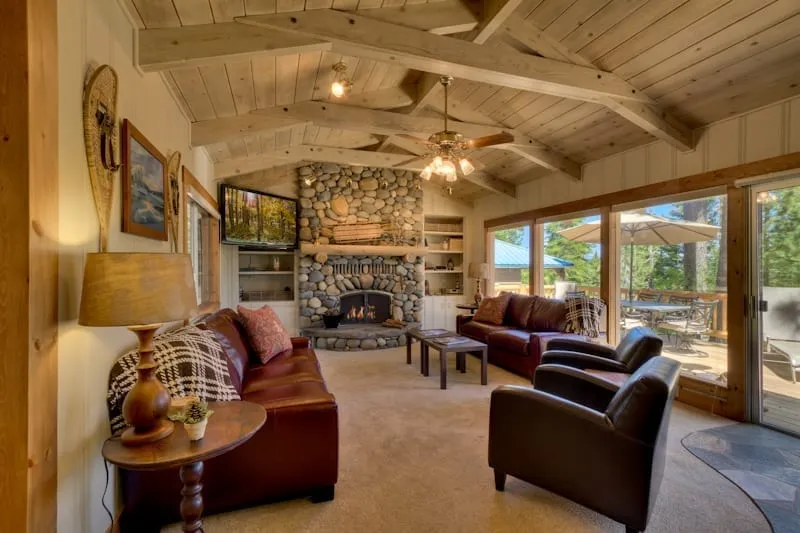 First Accommodations inc Living room