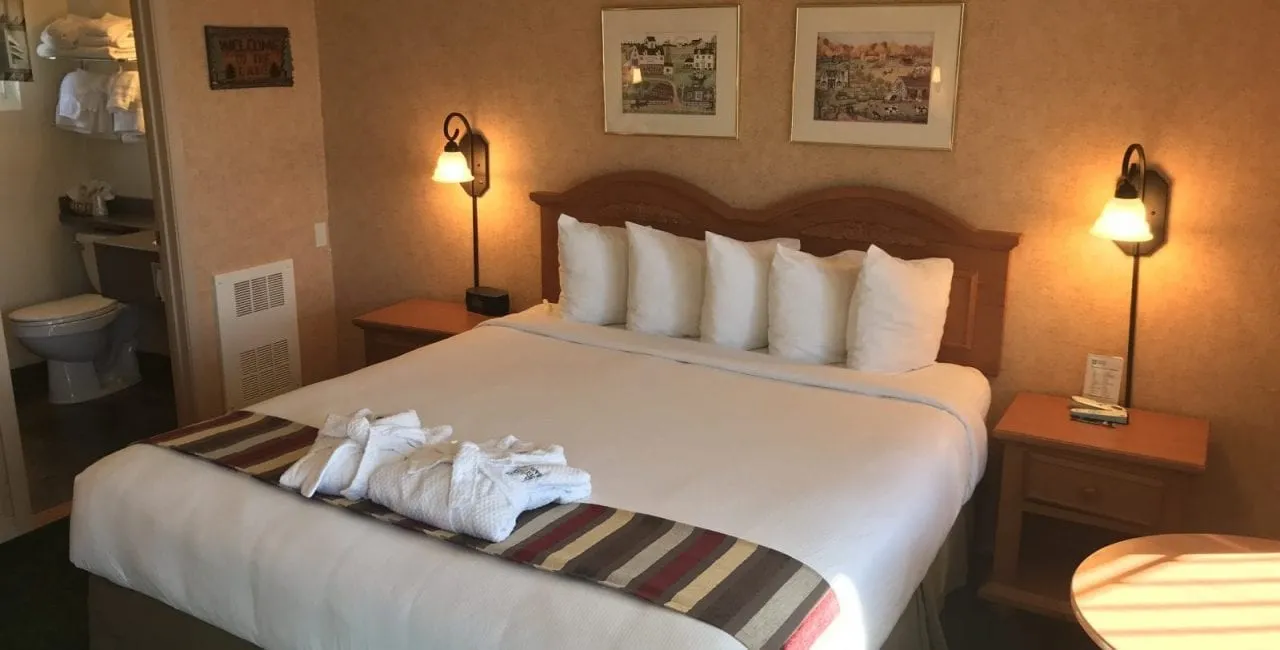Bedroom at Pepper Tree Inn