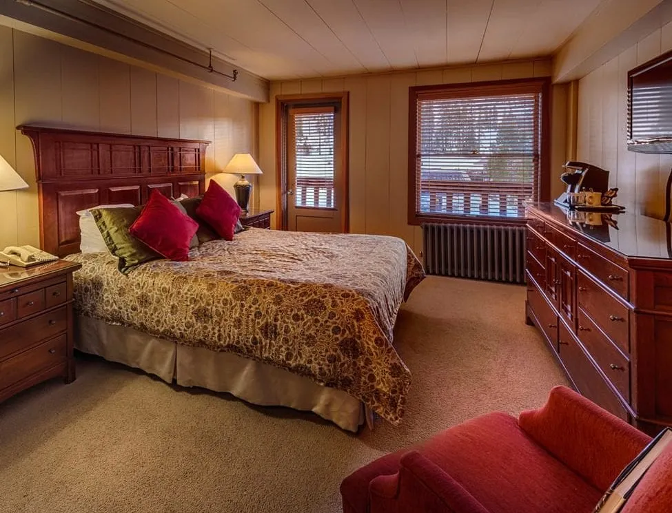 Interior bedroom at Mountain View