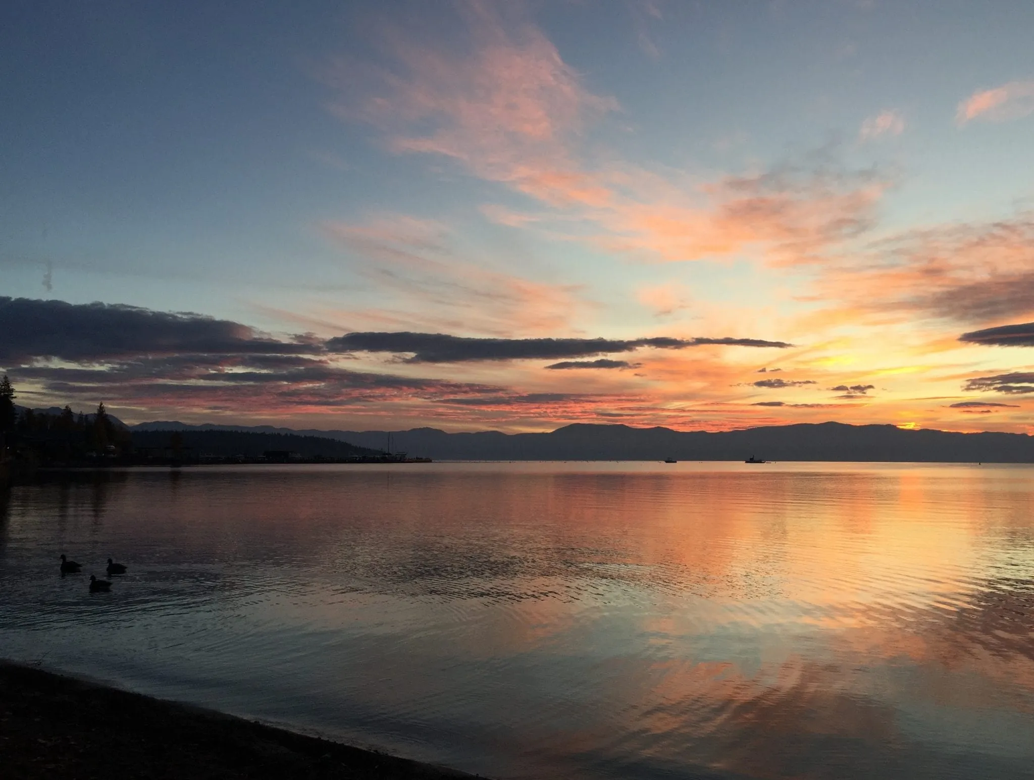 View of the lake at sunset in Lake Tahoe