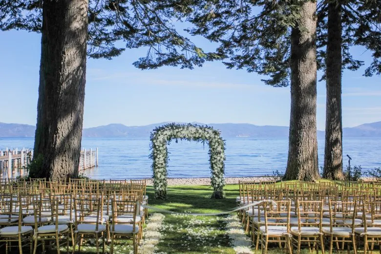 Merrily Wed in Tahoe offers boutique wedding planning and design