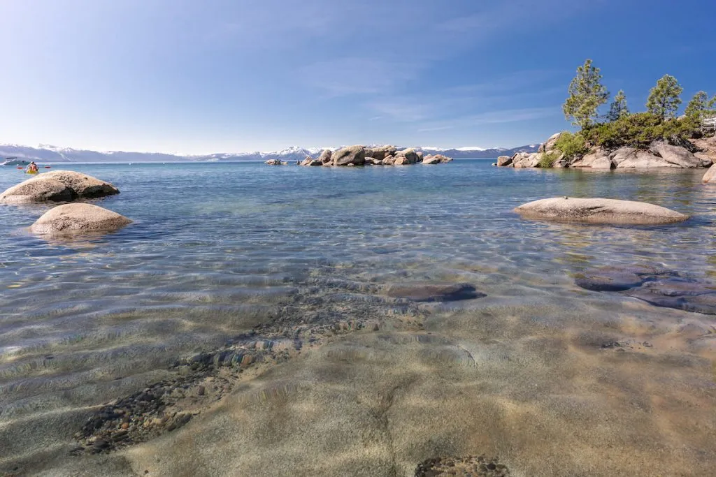 Lake Tahoe clear water in bay