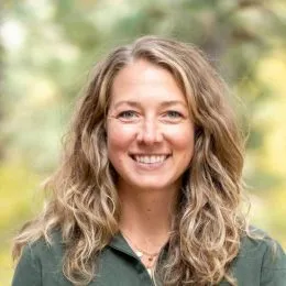 Julie Barber Headshot
