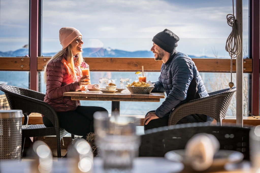 Lake Tahoe for Couples: Couple Dines at Lake Tahoe Restaurant